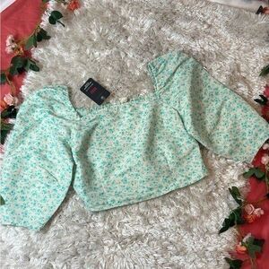 LEVIS Yvie Puff Sleeve Crop‎ Light Green Beige Blouse Size XL
